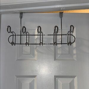 Black Metal Over-the-Door Hook Rack